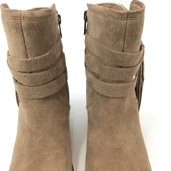 Kookaburra by UGG Kenz Western Suede Tassel Ankle Boot - Picture 5 of 13